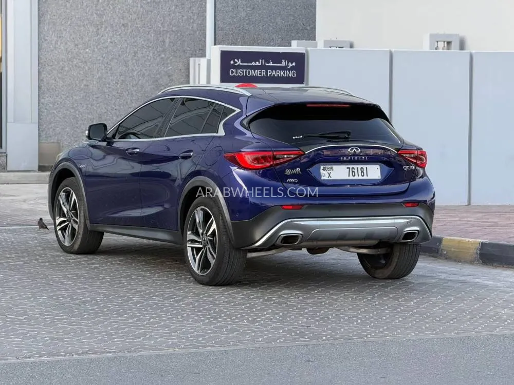 Infiniti QX30 2018 for Sale in Sharjah Image-8