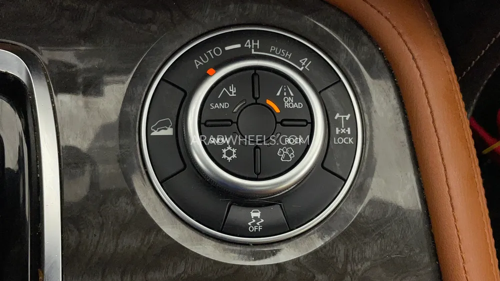 Nissan Patrol 2023 for Sale in Dubai Image-40