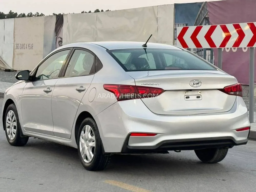 Hyundai Accent 2021 for Sale in Sharjah Image-8