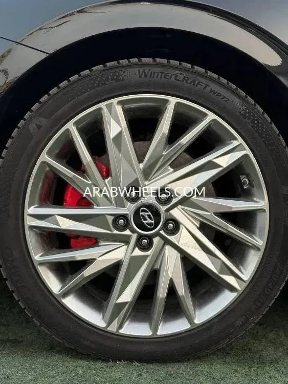 Hyundai Azera 2021 for Sale in Ajman Image-6