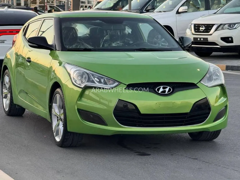 Hyundai Veloster 2016 for Sale in Sharjah Image-10