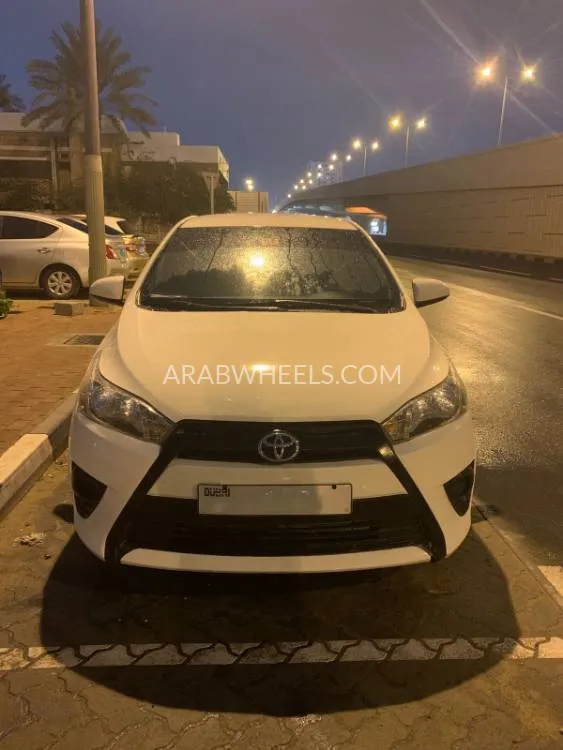 Toyota Yaris 2017 for Sale in Sharjah Image-4