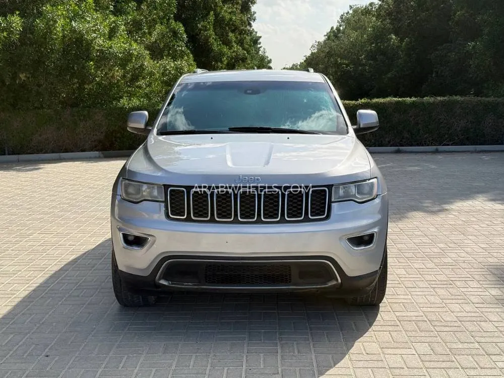 جيب شيروكي 2017 for Sale in الشارقة Image-3