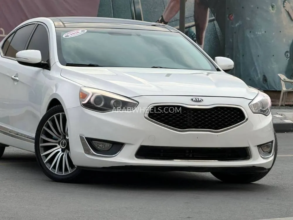 Kia Cadenza 2014 for Sale in Sharjah Image-2