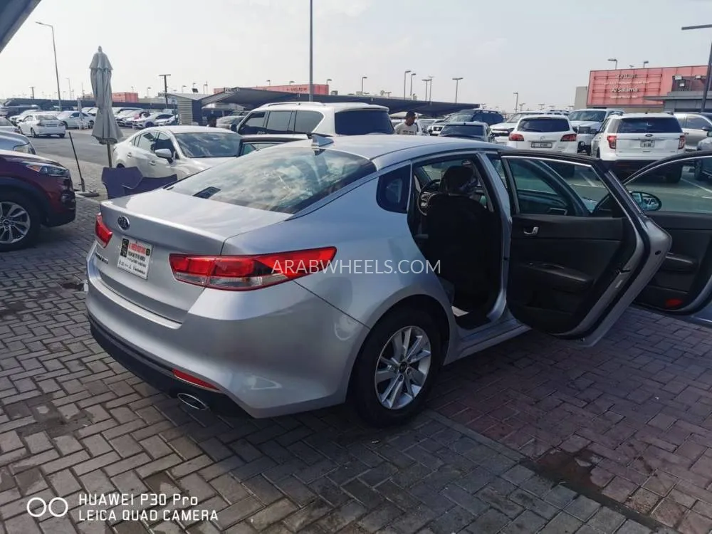 Kia Optima 2018 for Sale in Sharjah Image-9