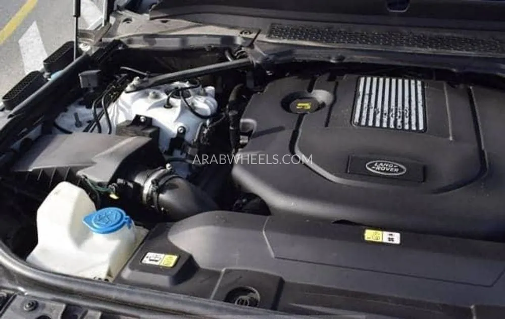 Land Rover Range Rover Sport 2017 for Sale in Dubai Image-28