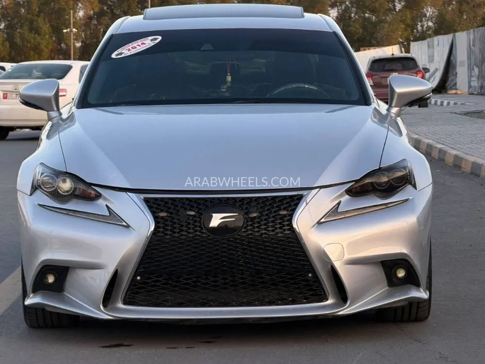 Lexus IS 2014 for Sale in Sharjah Image-3