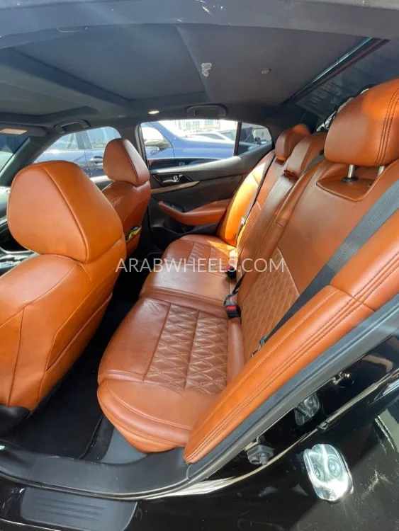Nissan Maxima 2020 for Sale in Abu Dhabi Image-9