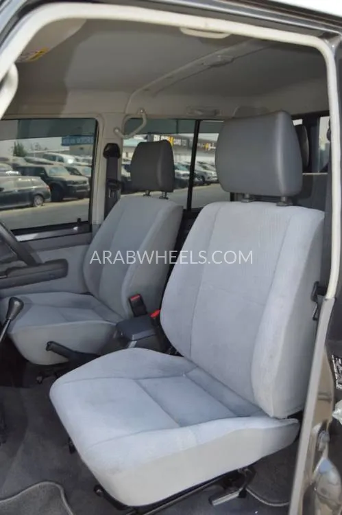 تويوتا لاند كروزر 70 سيريز 2019 for Sale in دبي Image-18