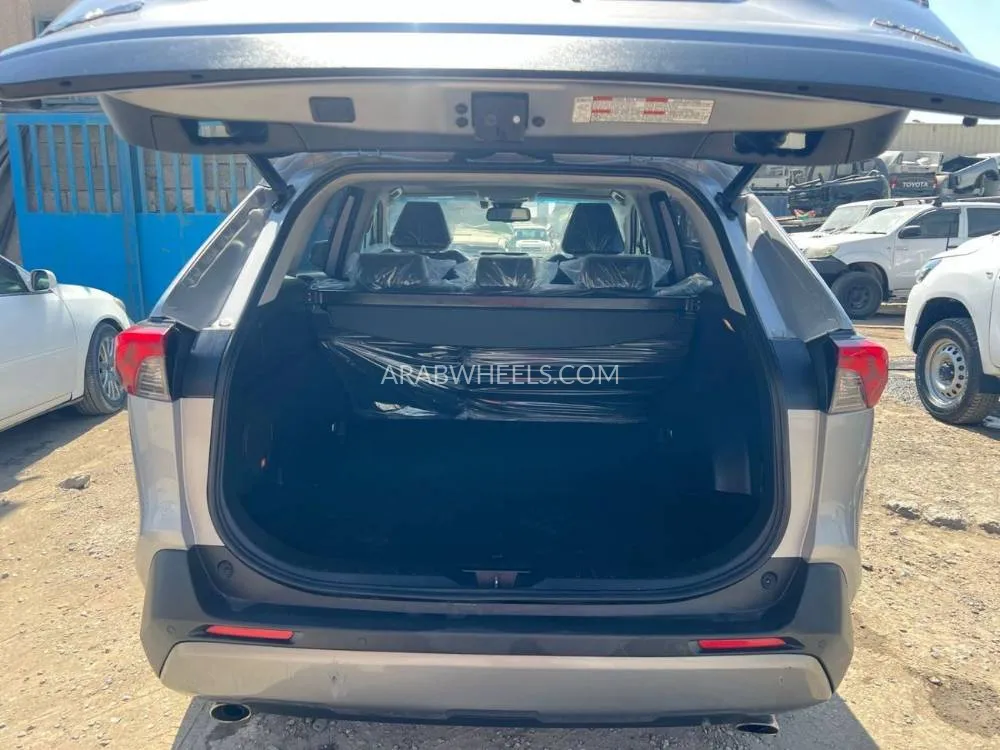 Toyota Rav4 2019 for Sale in Dubai Image-15