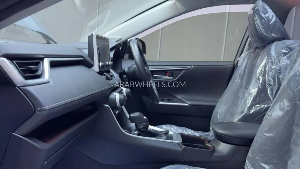 Toyota Rav4 2019 for Sale in Dubai Image-8