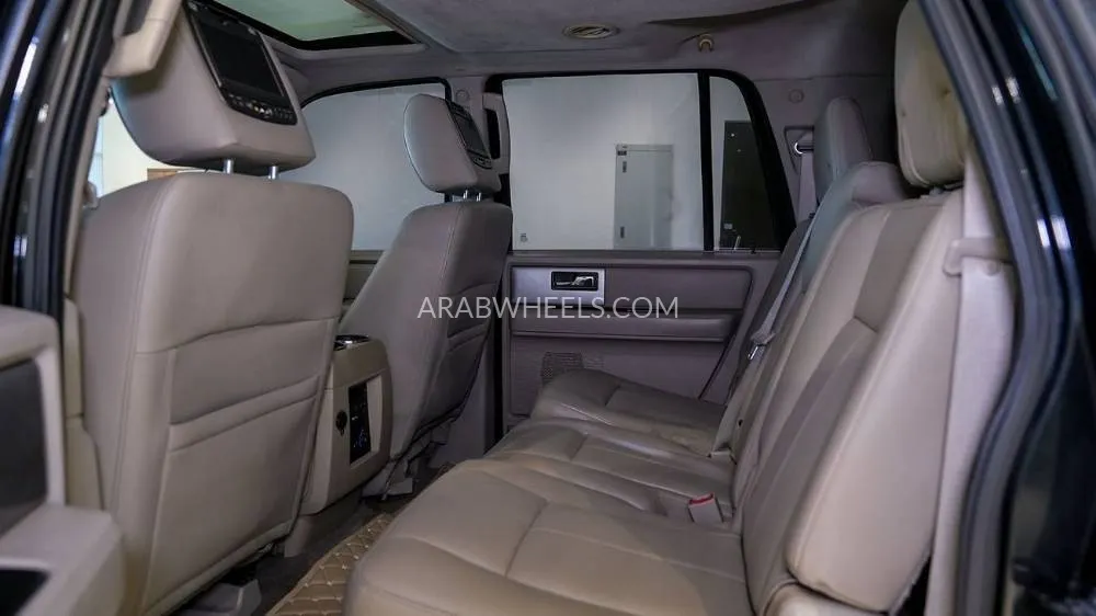 Ford Expedition 2014 for Sale in Sharjah Image-11