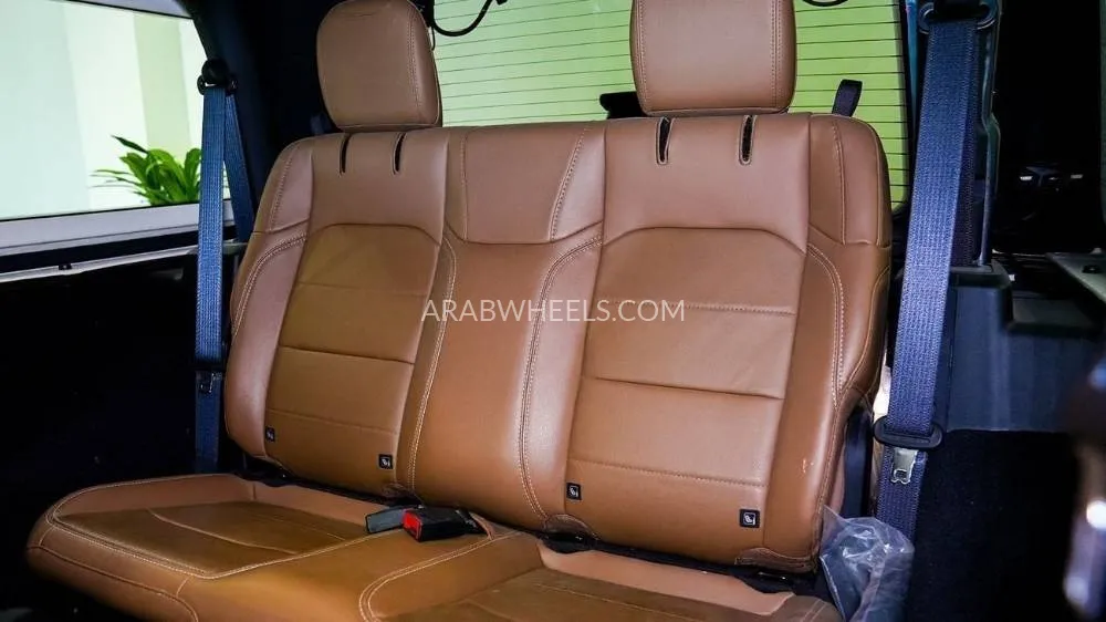 Jeep Wrangler 2022 for Sale in Sharjah Image-11