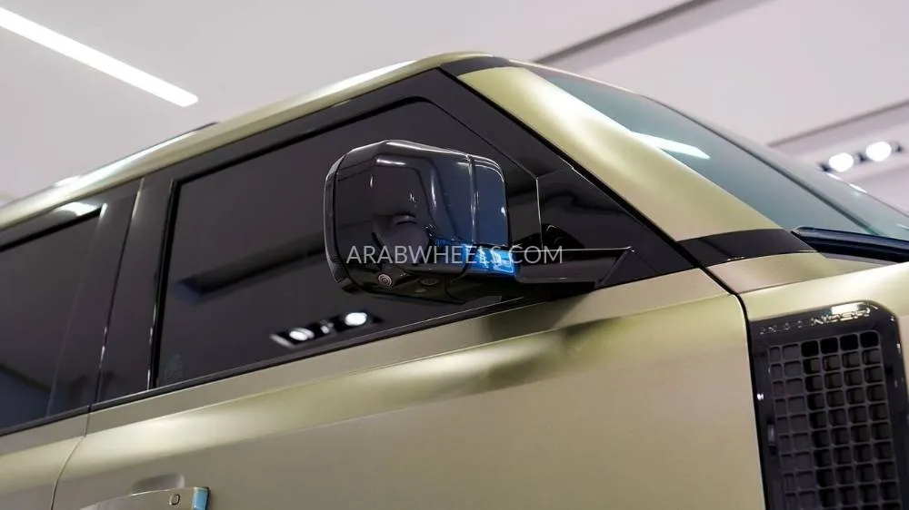 Land Rover Defender 2024 for Sale in Sharjah Image-13