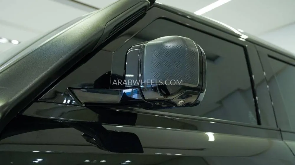 Land Rover Defender 2020 for Sale in Sharjah Image-17