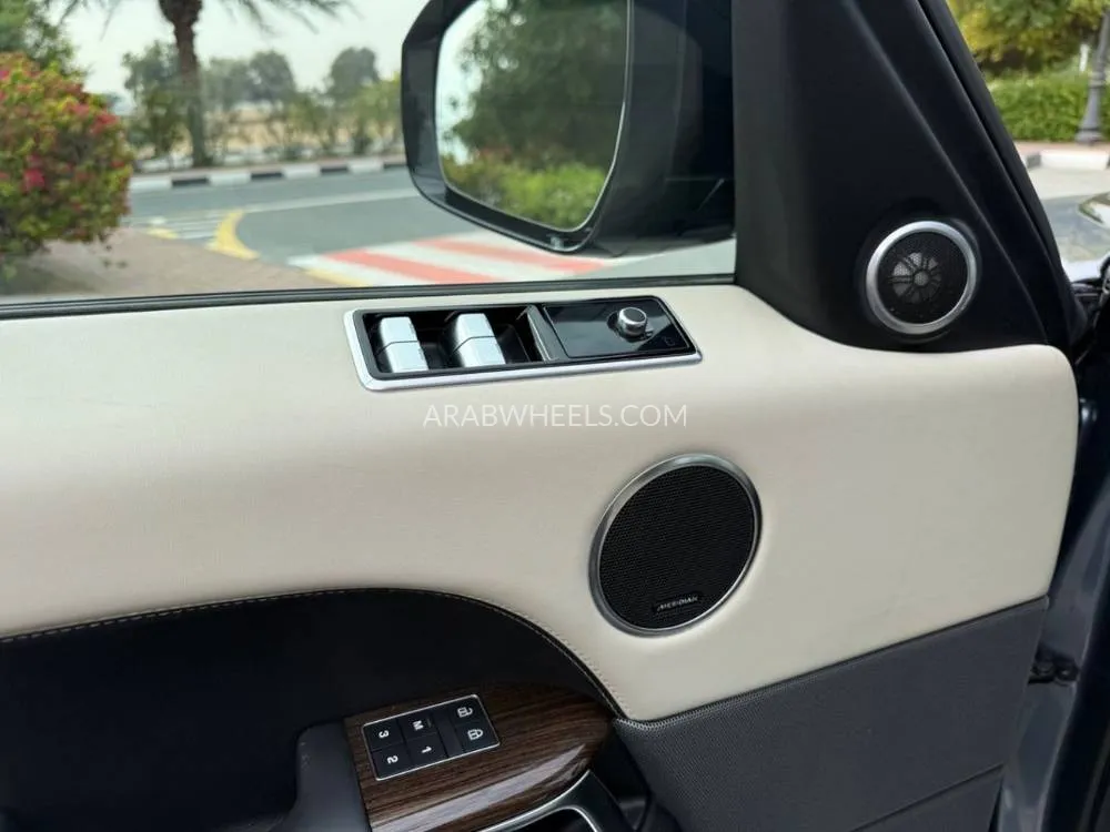 Land Rover Range Rover 2021 for Sale in Dubai Image-17