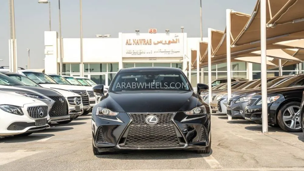Lexus IS 2017 for Sale in Dubai Image-2