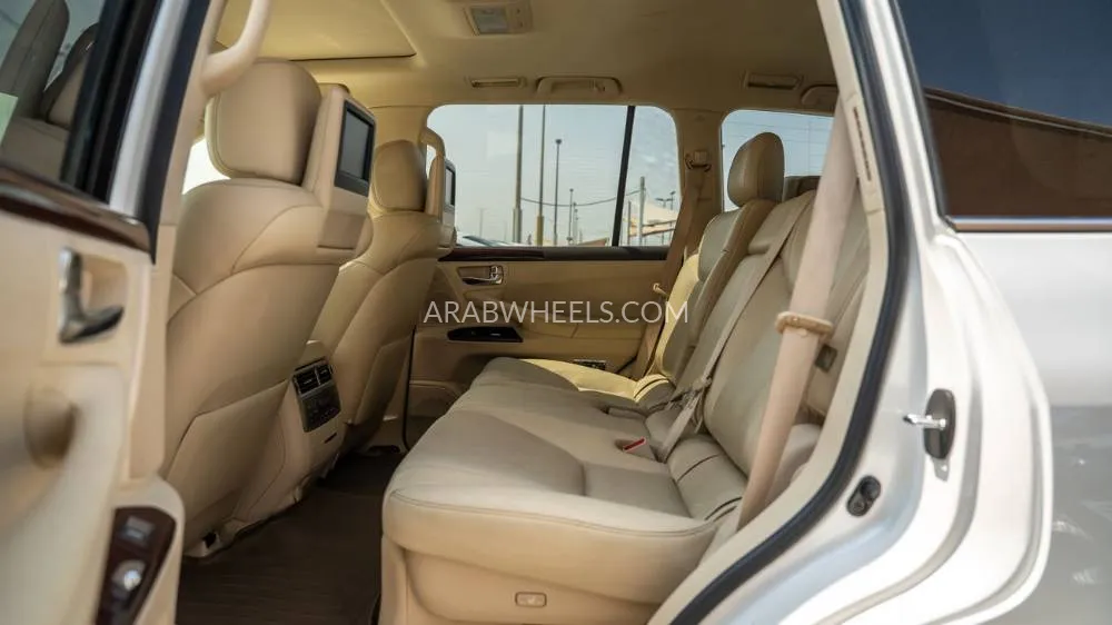Lexus LX 2015 for Sale in Dubai Image-13