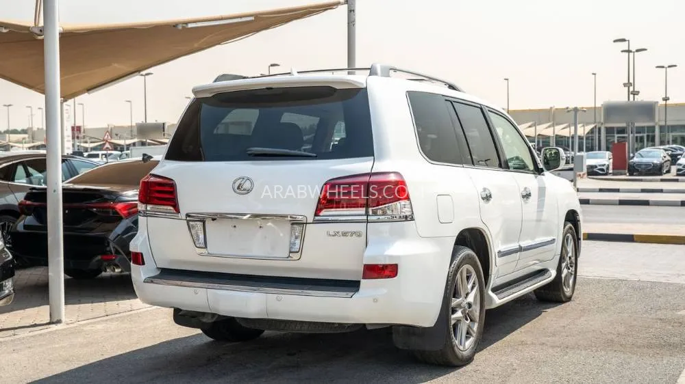 Lexus LX 2015 for Sale in Dubai Image-17