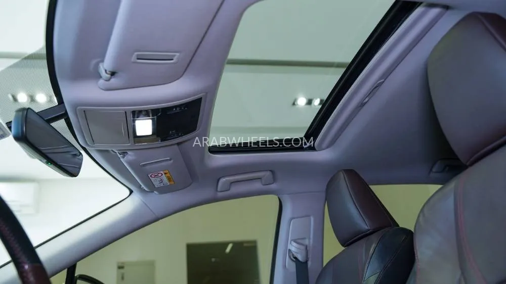 Lexus RX 2018 for Sale in Sharjah Image-14