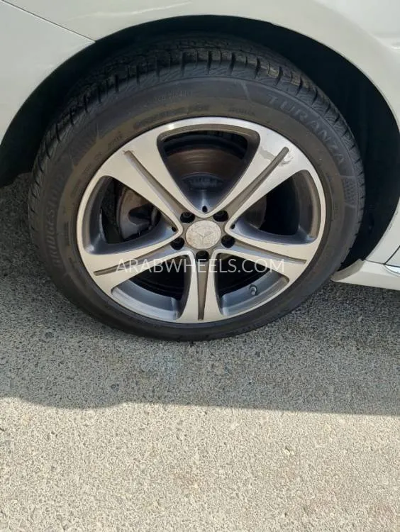 Mercedes Benz E Class 2018 for Sale in Dubai Image-17