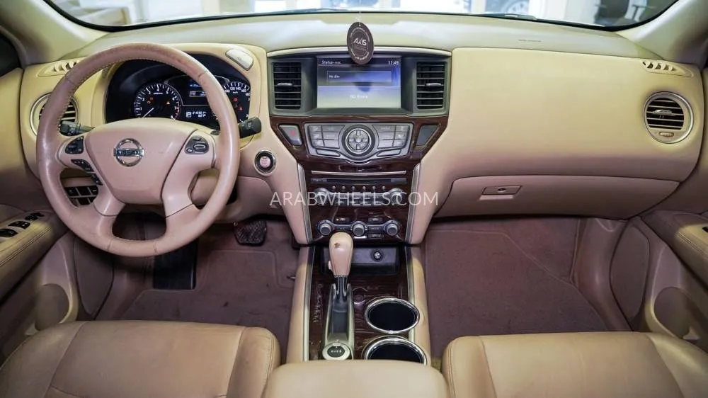 Nissan Pathfinder 2013 for Sale in Sharjah Image-11