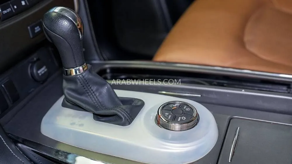 Nissan Patrol 2019 for Sale in Sharjah Image-7