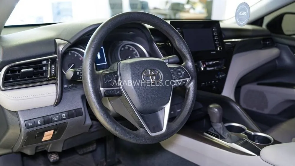 Toyota Camry 2023 for Sale in Sharjah Image-4