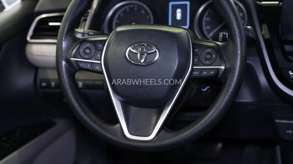 Toyota Camry 2023 for Sale in Sharjah Image-6