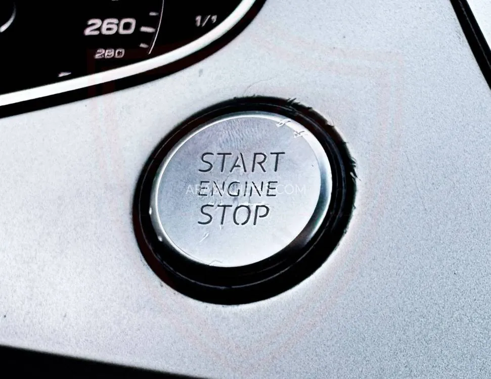 أودي Q7 2017 for Sale in الشارقة Image-21