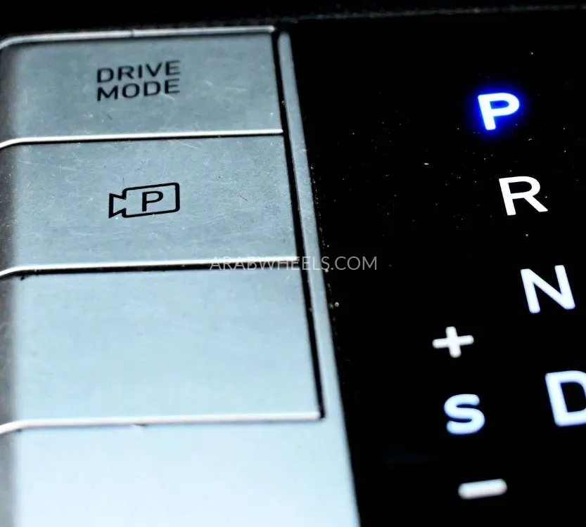 Hyundai Elantra 2022 for Sale in Sharjah Image-14