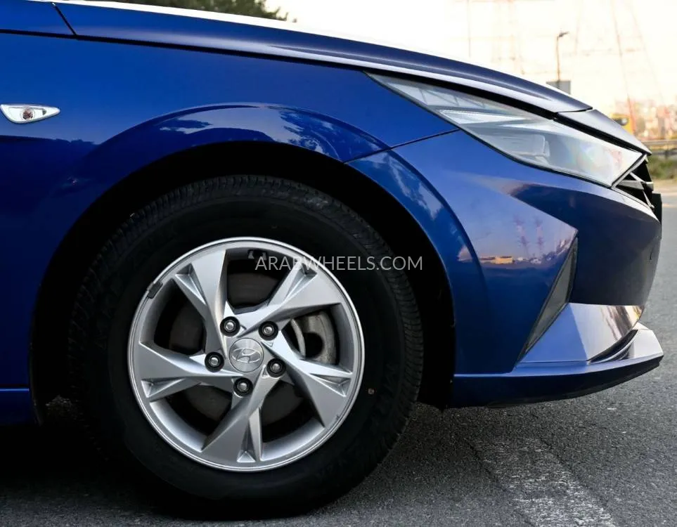 Hyundai Elantra 2022 for Sale in Sharjah Image-17