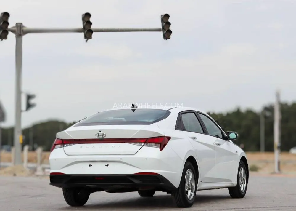 Hyundai Elantra 2022 for Sale in Sharjah Image-6