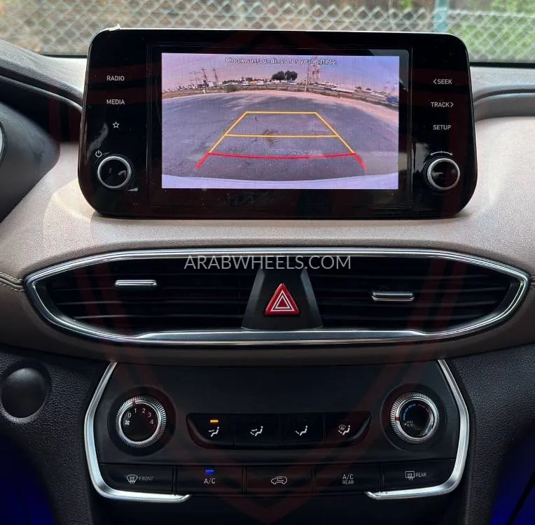 هيونداي جراند سانتا في 2024 for Sale in الشارقة Image-19