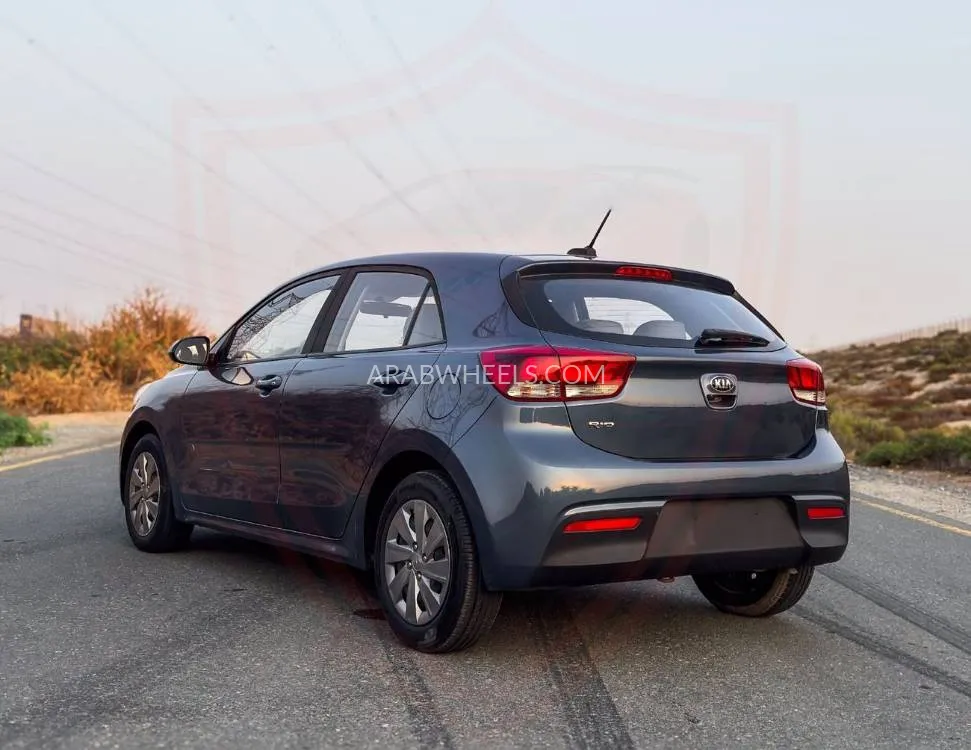 Kia Rio 2020 for Sale in Sharjah Image-4