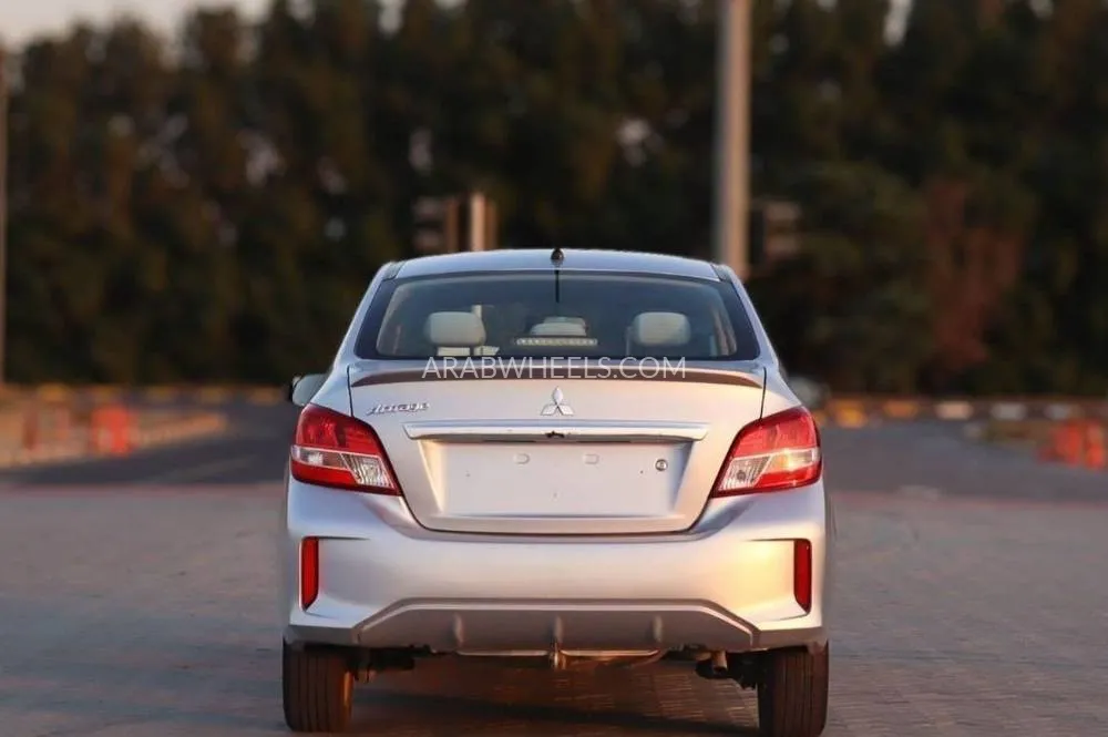 Mitsubishi Attrage 2022 for Sale in Sharjah Image-5