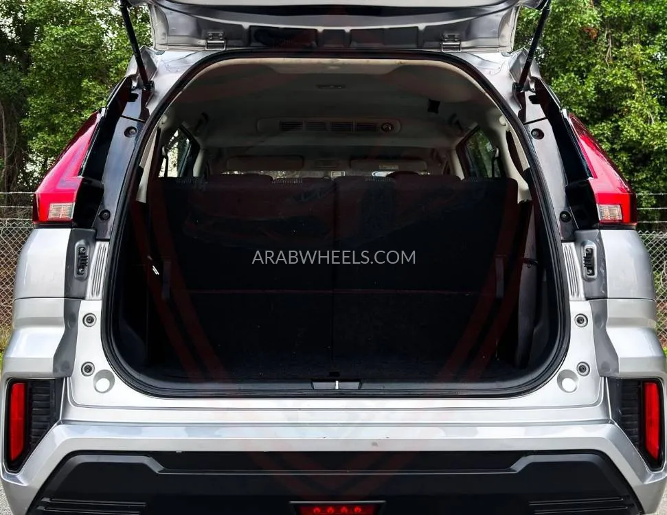 Mitsubishi Xpander 2024 for Sale in Sharjah Image-12