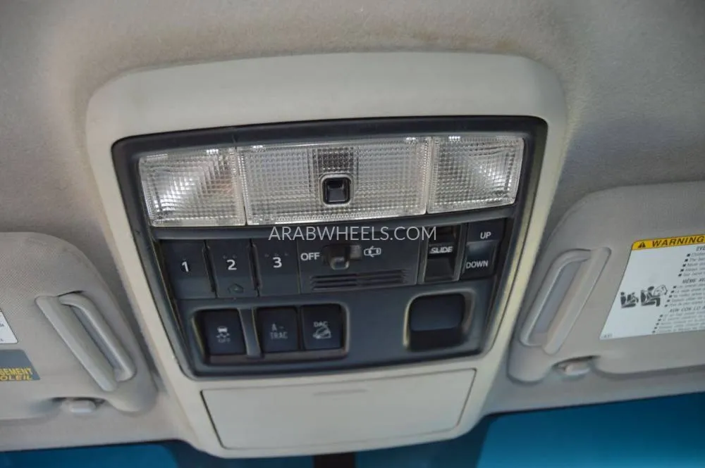 Toyota 4Runner 2018 for Sale in Dubai Image-12