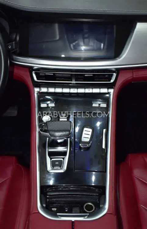 تشانجان CS85 2020 for Sale in دبي Image-7