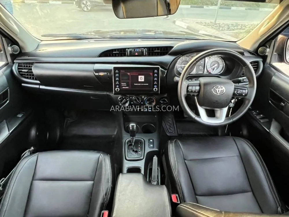Toyota Hilux 2021 for Sale in Dubai Image-14