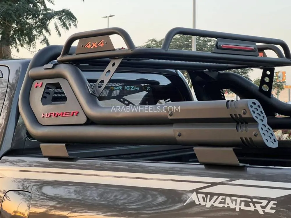 Toyota Hilux 2021 for Sale in Dubai Image-16