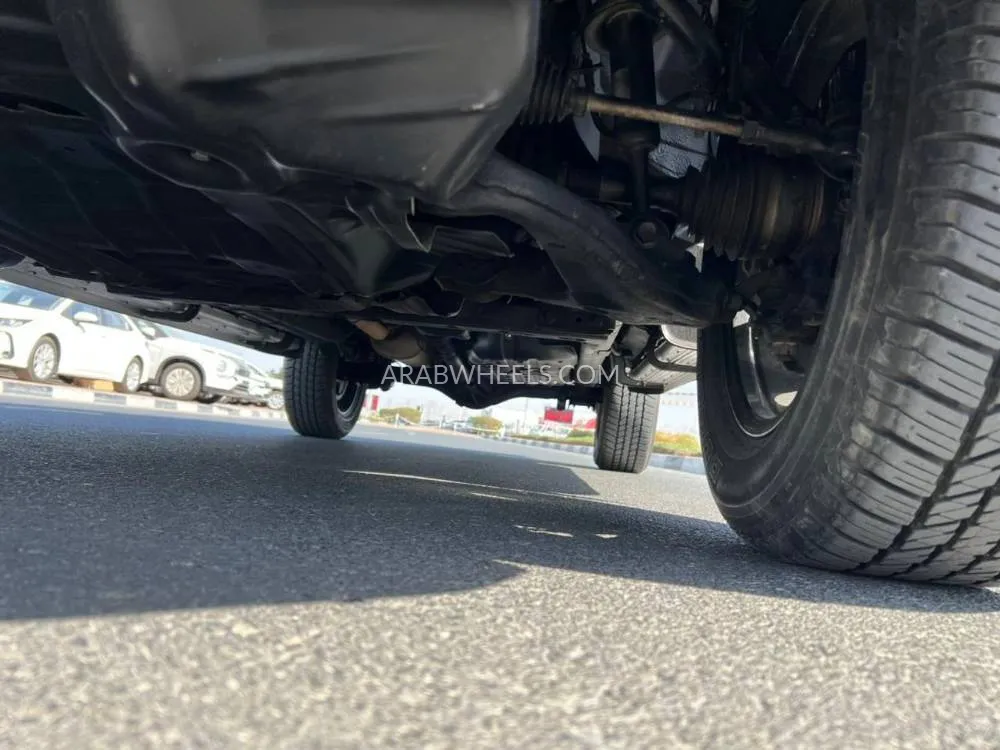 Toyota Hilux 2022 for Sale in Dubai Image-10