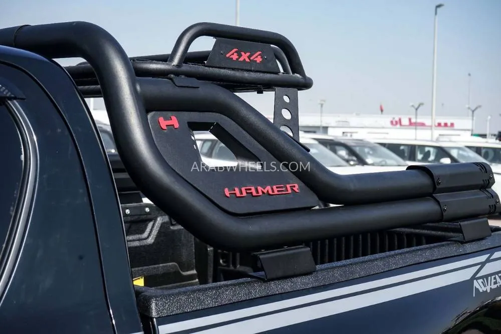 Toyota Hilux 2023 for Sale in Dubai Image-16