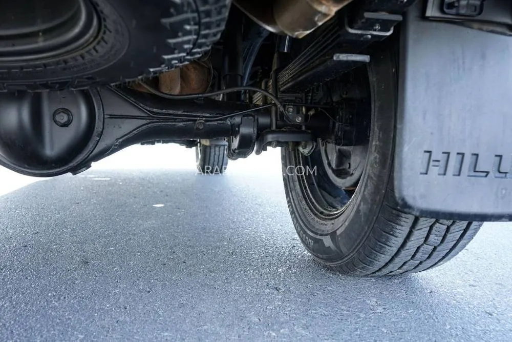 Toyota Hilux 2024 for Sale in Dubai Image-13