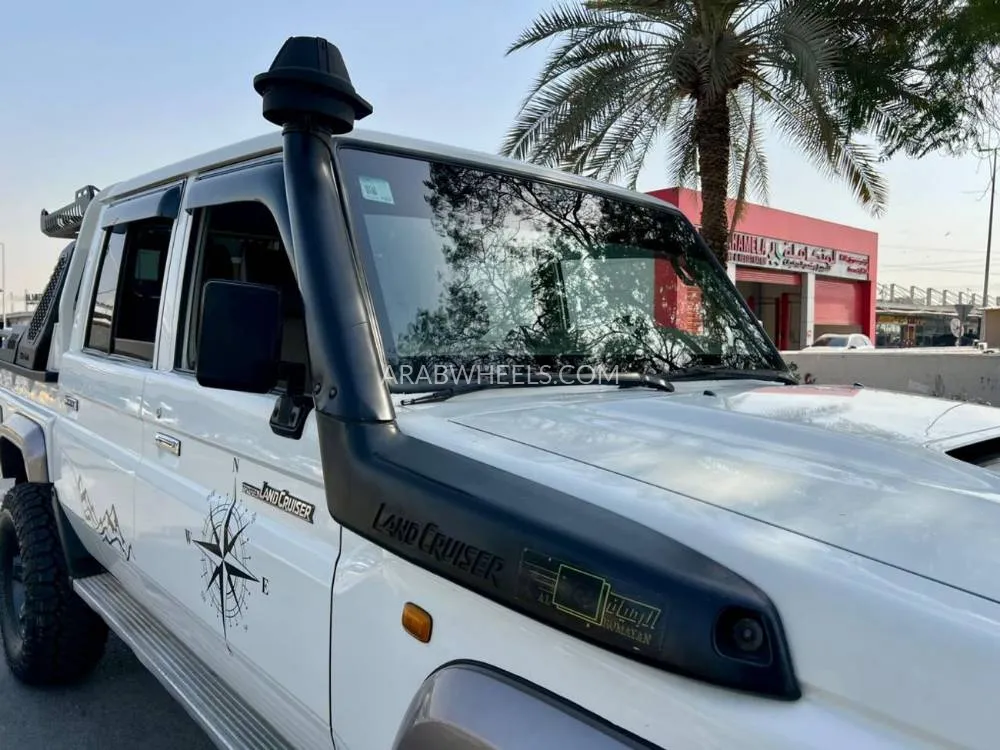 Toyota Land Cruiser 70 Series 2020 for Sale in Dubai Image-12