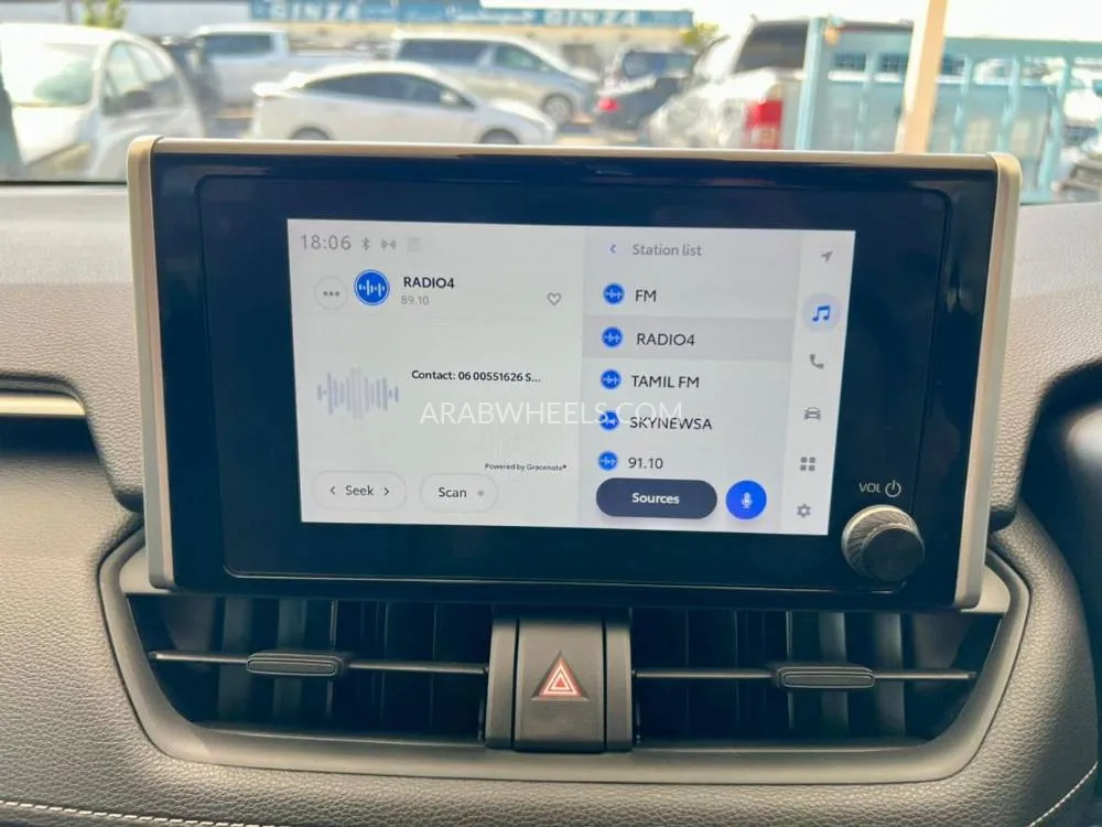 Toyota Rav4 2022 for Sale in Dubai Image-3