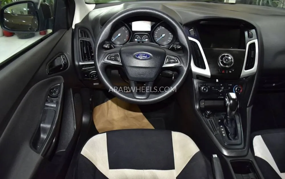 Ford Focus 2017 for Sale in Dubai Image-11