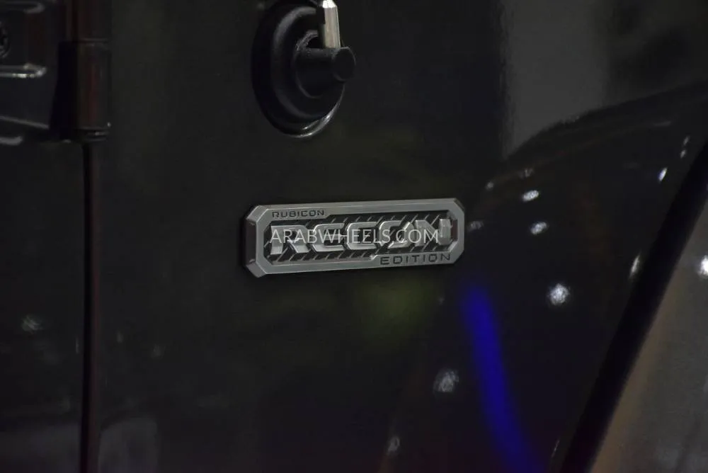 Jeep Wrangler 2017 for Sale in Dubai Image-6