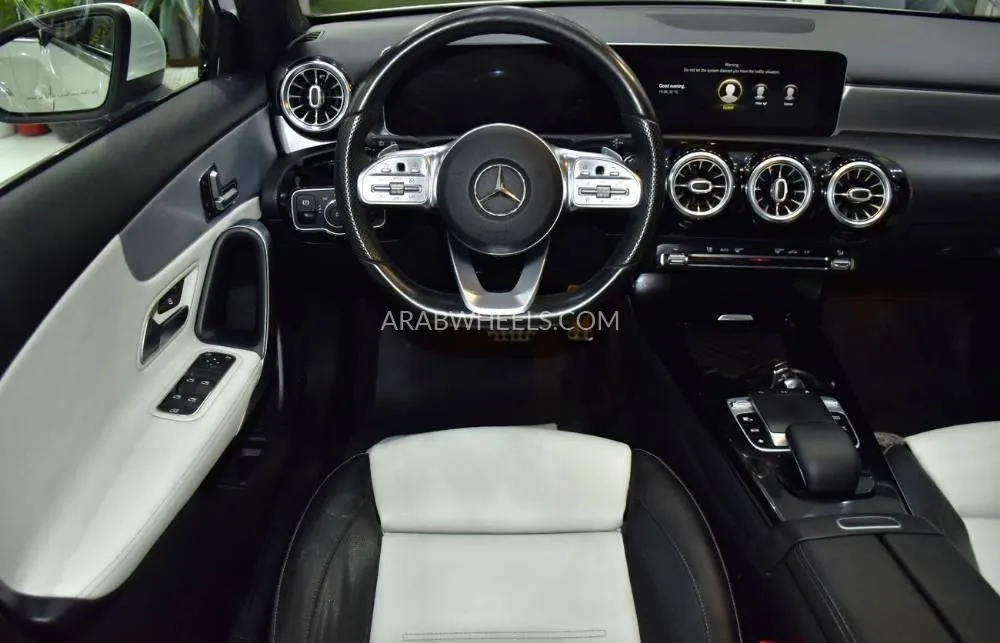 مرسيدس بنز كلاس A 2019 for Sale in دبي Image-12