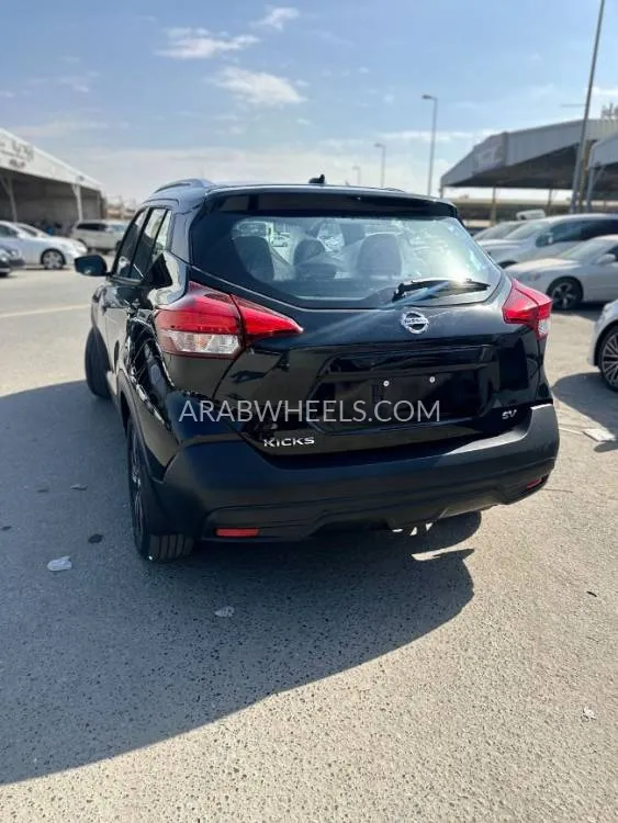 Nissan Kicks 2018 for Sale in Ajman Image-6
